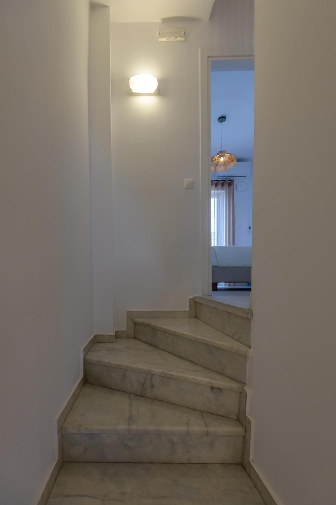Suites 33 Кос Екстериор снимка